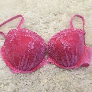 Pink Lace Flower Design VS Push-Up Bra
